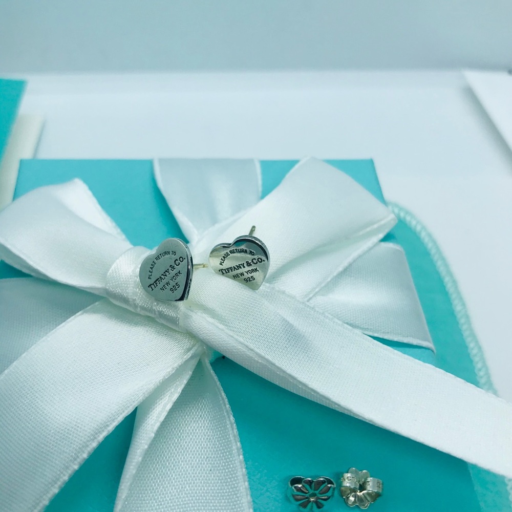Tiffany mini heart earrings - Picture 4 of 4